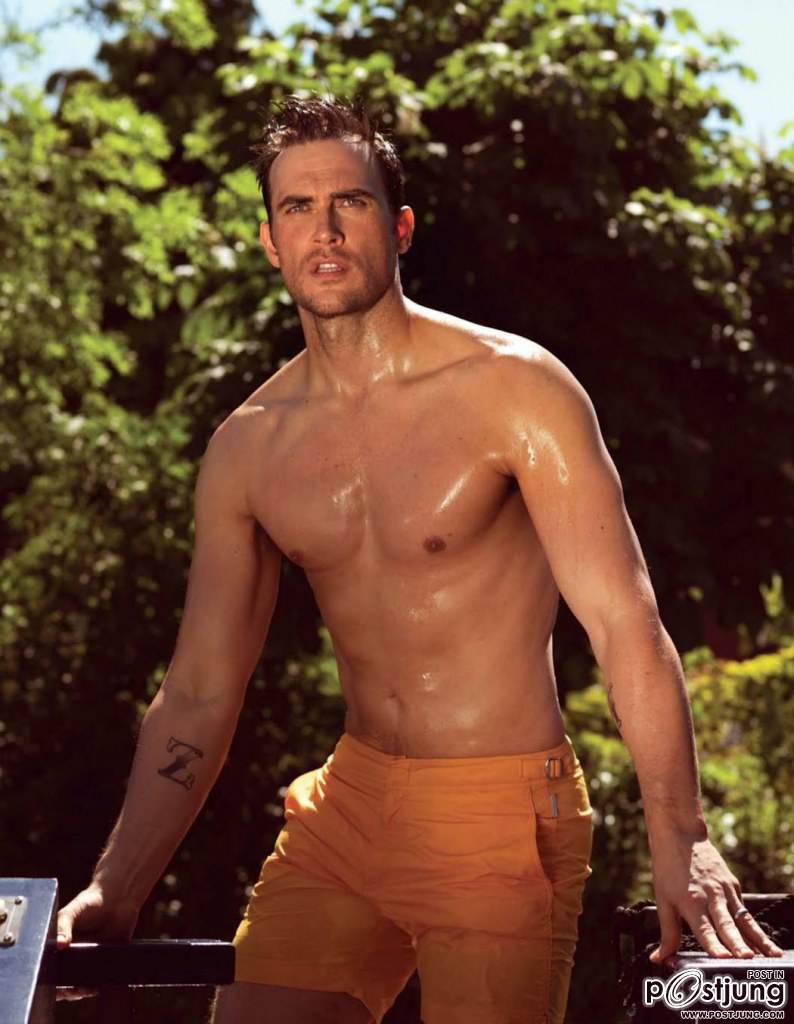 หนุ่มๆอินเตอร์ๆ