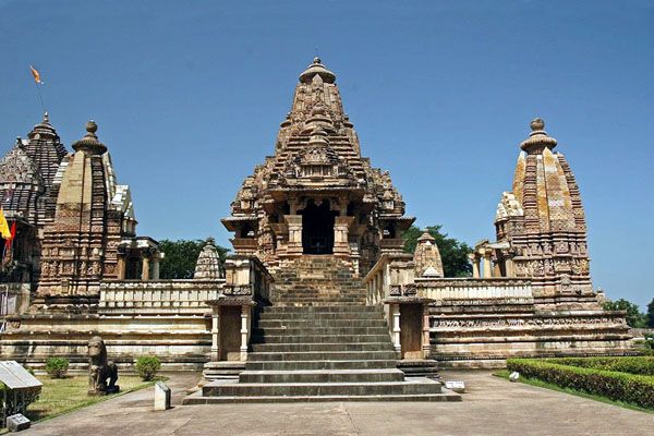 รูปปั้นเเกะสลักการร่วมเพศ มรดกโลกในอินเดีย