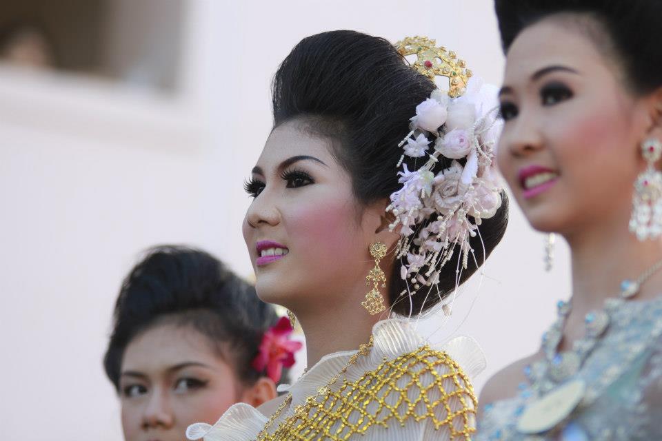 การประกวดนางนพมาศ ร.ร.บุรีรัมย์พิทยาคม 2555