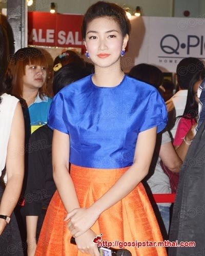 อั้ม ครองแชมป์ คนอยากลอยกระทงด้วยมากที่สุด