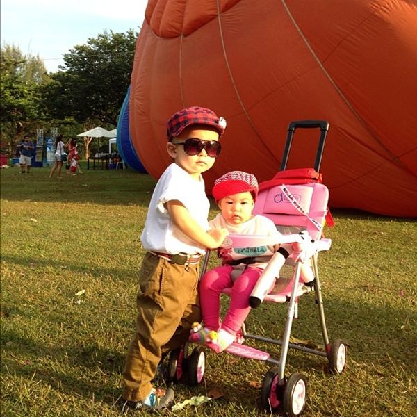 ครอบครัวน่ารัก พลอย ชิดจันทร์ พาลูกเที่ยว งานบอลลูน-ลอยกระทง