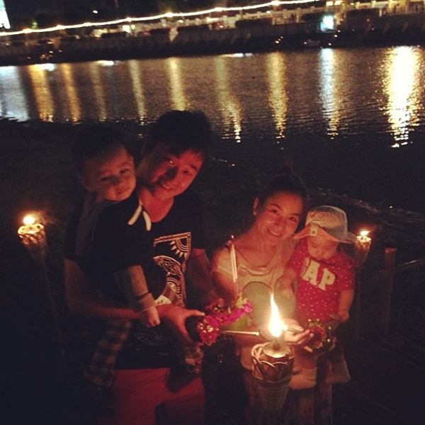 ครอบครัวน่ารัก พลอย ชิดจันทร์ พาลูกเที่ยว งานบอลลูน-ลอยกระทง