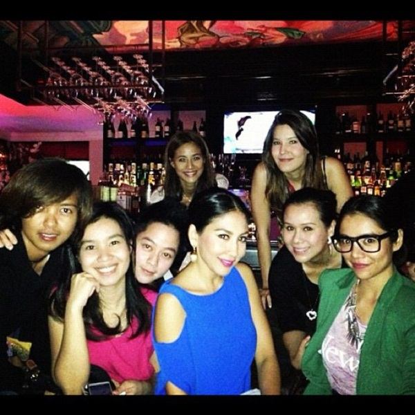 ธัญญ่า ฉลองวันเกิดกับเพื่อน ๆ และครอบครัว