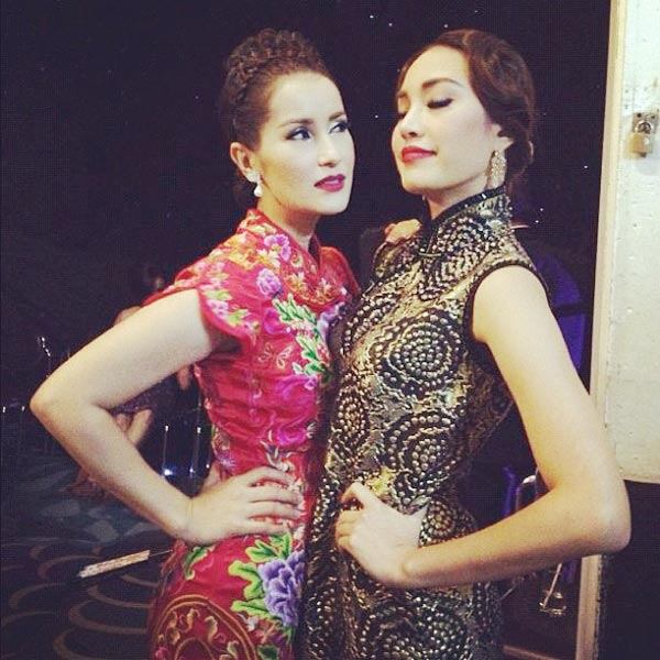 แอน ทองประสม ขนขบวนนักแสดง โชว์ชุดอลังการใน ราตรีกี่เพ้า