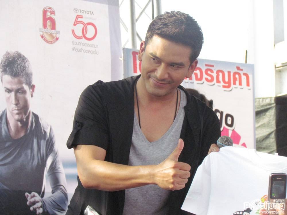 หล่อเข้มสไตล์พี่ป๋อ..