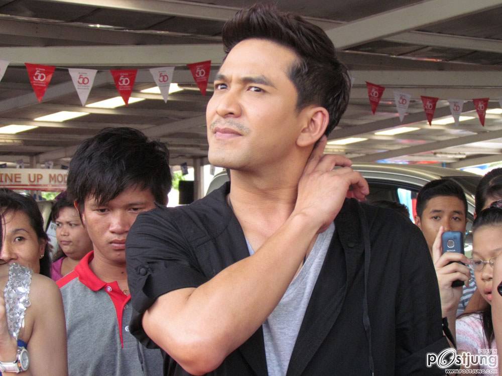 หล่อเข้มสไตล์พี่ป๋อ..