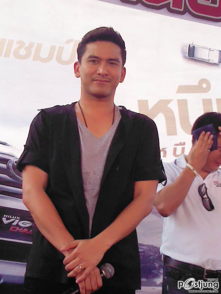 หล่อเข้มสไตล์พี่ป๋อ..