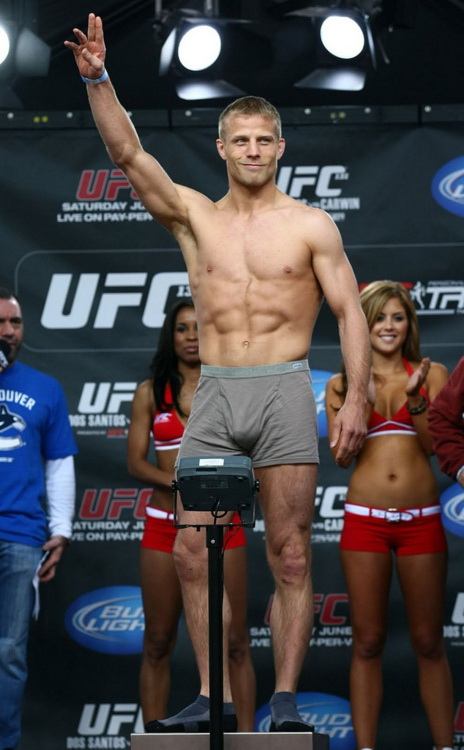 Zeed Athletes # 20 ไม่เกินลิมิตโพสท์จัง