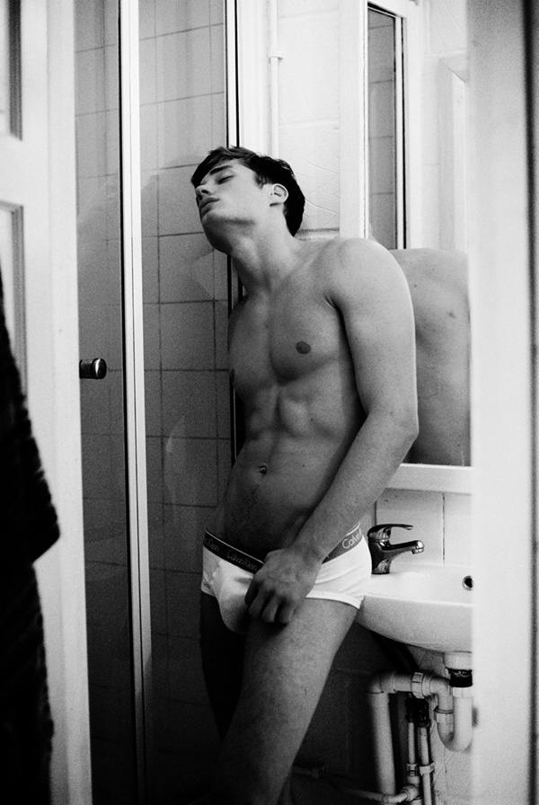 Steven Chevrin @ T&ecirc;tu Magazine December 2012