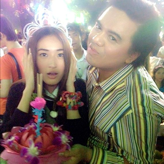 เก็บตก! ตามดูเหล่าดารา ในคืนวันลอยกระทง