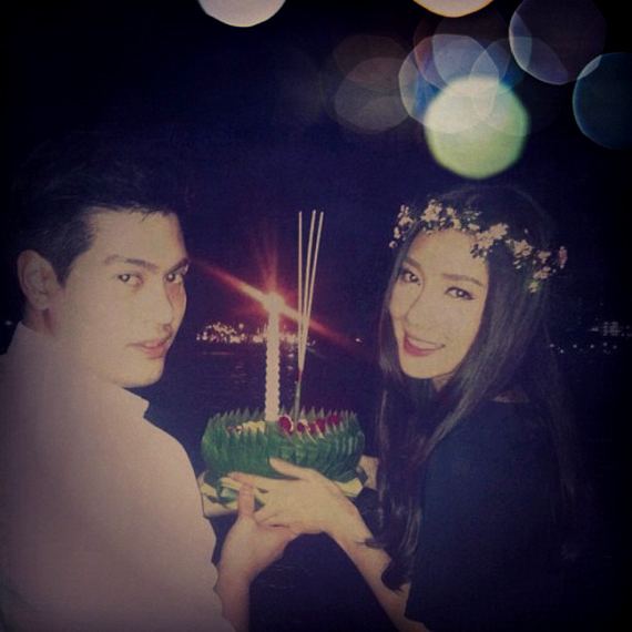 เก็บตก! ตามดูเหล่าดารา ในคืนวันลอยกระทง