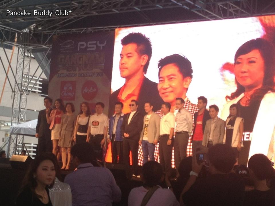 แพนเค้ก จากงาน Gangnam Style Extra Live - 28/11/12