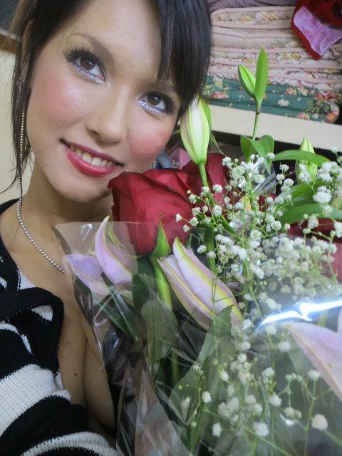 "มิยาบิ" ที่เจ้าตัวถ่ายเองโพสต์เองผ่านบล็อกส่วนตัว (amebio.jp/ozawamaRiaa) ล่าสุด