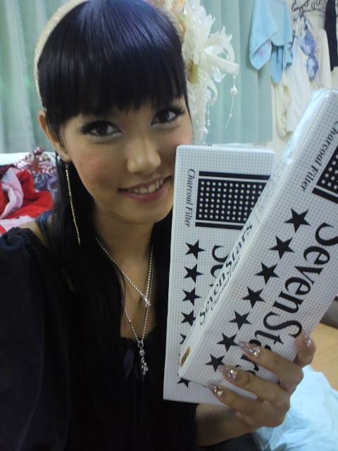 "มิยาบิ" ที่เจ้าตัวถ่ายเองโพสต์เองผ่านบล็อกส่วนตัว (amebio.jp/ozawamaRiaa) ล่าสุด