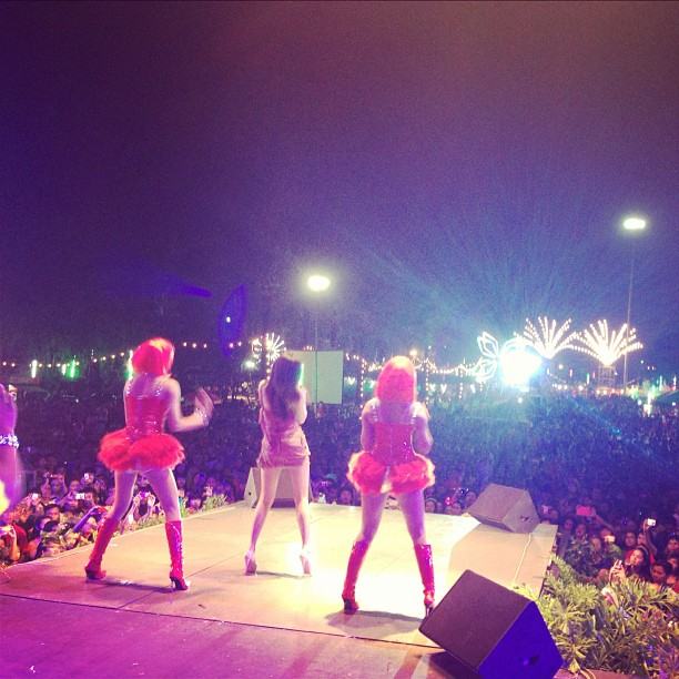 ใบเตย อาร์ สยาม ชุ๊ปตาร์มากๆๆ เริ่ด ทุก อิริยบท มา พร้อม แฟชั่น สไตล์ เจิ่ดๆ