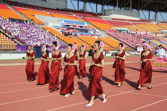 ขบวนพาเหรดกีฬาสี ร.ร.มารีย์วิทยา นครราชสีมา 2555