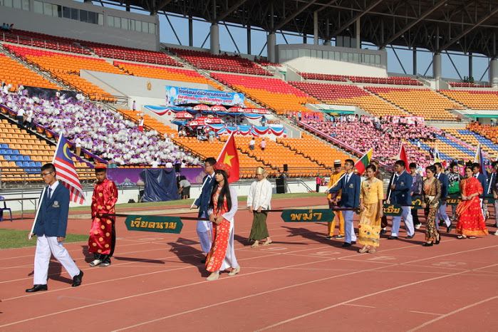 ขบวนพาเหรดกีฬาสี ร.ร.มารีย์วิทยา นครราชสีมา 2555