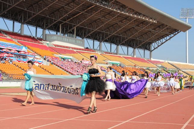 ขบวนพาเหรดกีฬาสี ร.ร.มารีย์วิทยา นครราชสีมา 2555