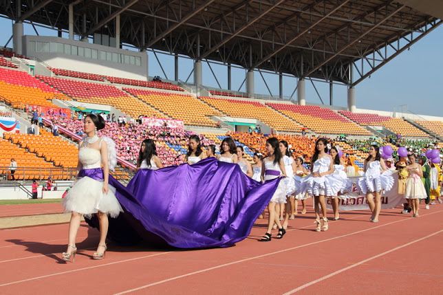 ขบวนพาเหรดกีฬาสี ร.ร.มารีย์วิทยา นครราชสีมา 2555