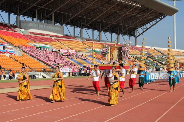 ขบวนพาเหรดกีฬาสี ร.ร.มารีย์วิทยา นครราชสีมา 2555