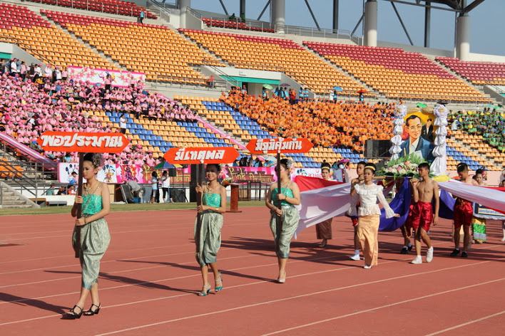 ขบวนพาเหรดกีฬาสี ร.ร.มารีย์วิทยา นครราชสีมา 2555