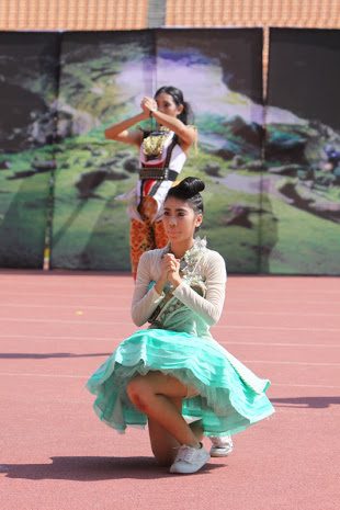 ลีด ร.ร.มารีย์วิทยา นครราชสีมา 2555 #1