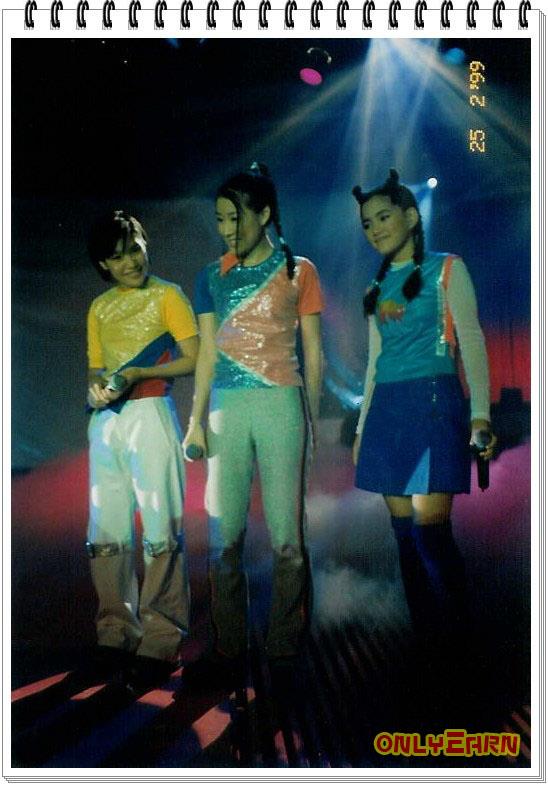 เอิร์น ณัชชา(จิรวรรณ) เตชะหรูวิจิตร คนร้องหญิงคนที่5ของRS