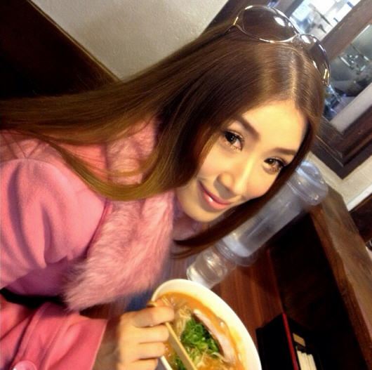 เอิร์น ณัชชา(จิรวรรณ) เตชะหรูวิจิตร คนร้องหญิงคนที่5ของRS