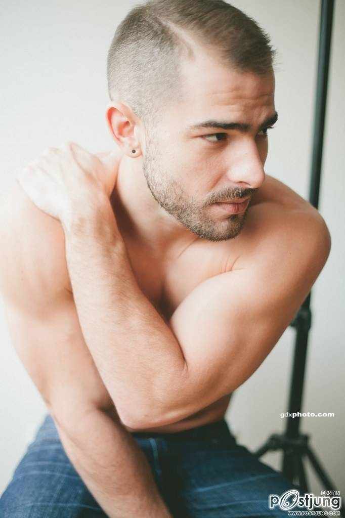 หล่อลากใส้..02