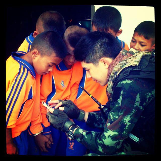 พี่หมวดเอฟ อภิสุนันท์ คำแฮ