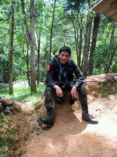 พี่หมวดเอฟ อภิสุนันท์ คำแฮ