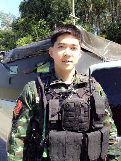 พี่หมวดเอฟ อภิสุนันท์ คำแฮ