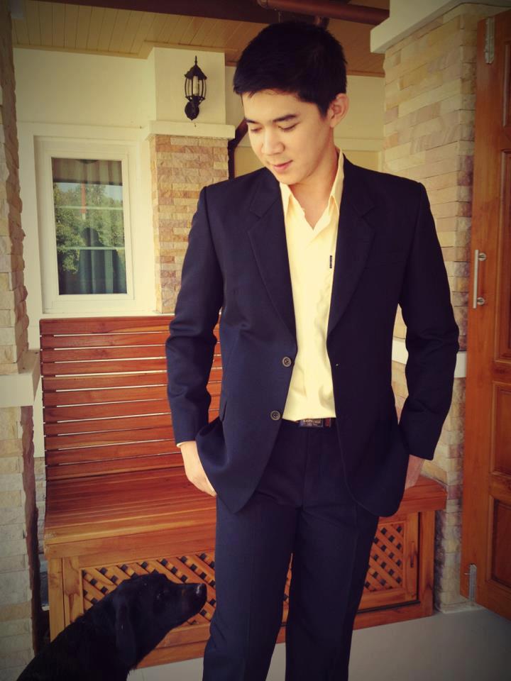 พี่หมวดเอฟ อภิสุนันท์ คำแฮ