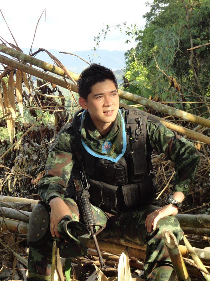 พี่หมวดเอฟ อภิสุนันท์ คำแฮ