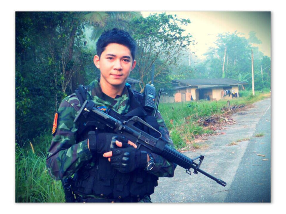 พี่หมวดเอฟ อภิสุนันท์ คำแฮ