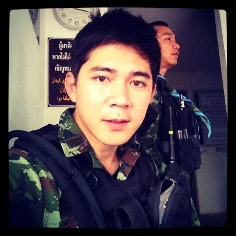 พี่หมวดเอฟ อภิสุนันท์ คำแฮ