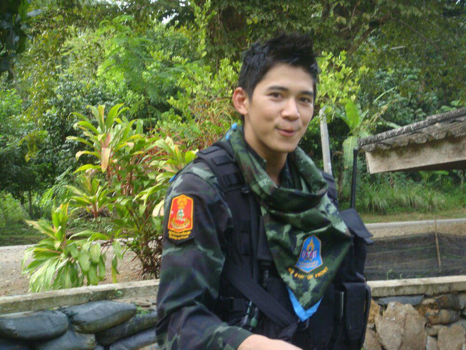 พี่หมวดเอฟ อภิสุนันท์ คำแฮ