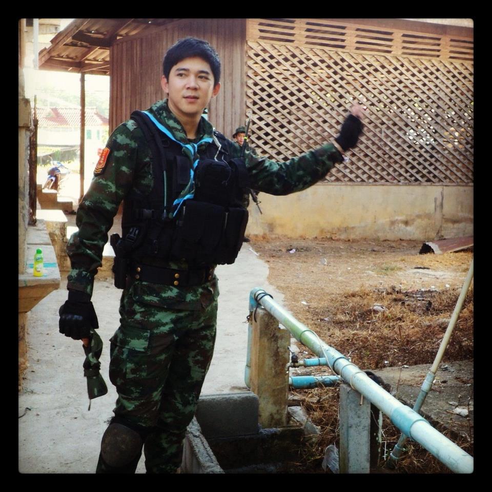 พี่หมวดเอฟ อภิสุนันท์ คำแฮ