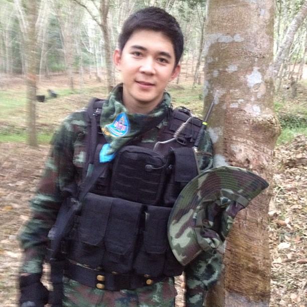 พี่หมวดเอฟ อภิสุนันท์ คำแฮ