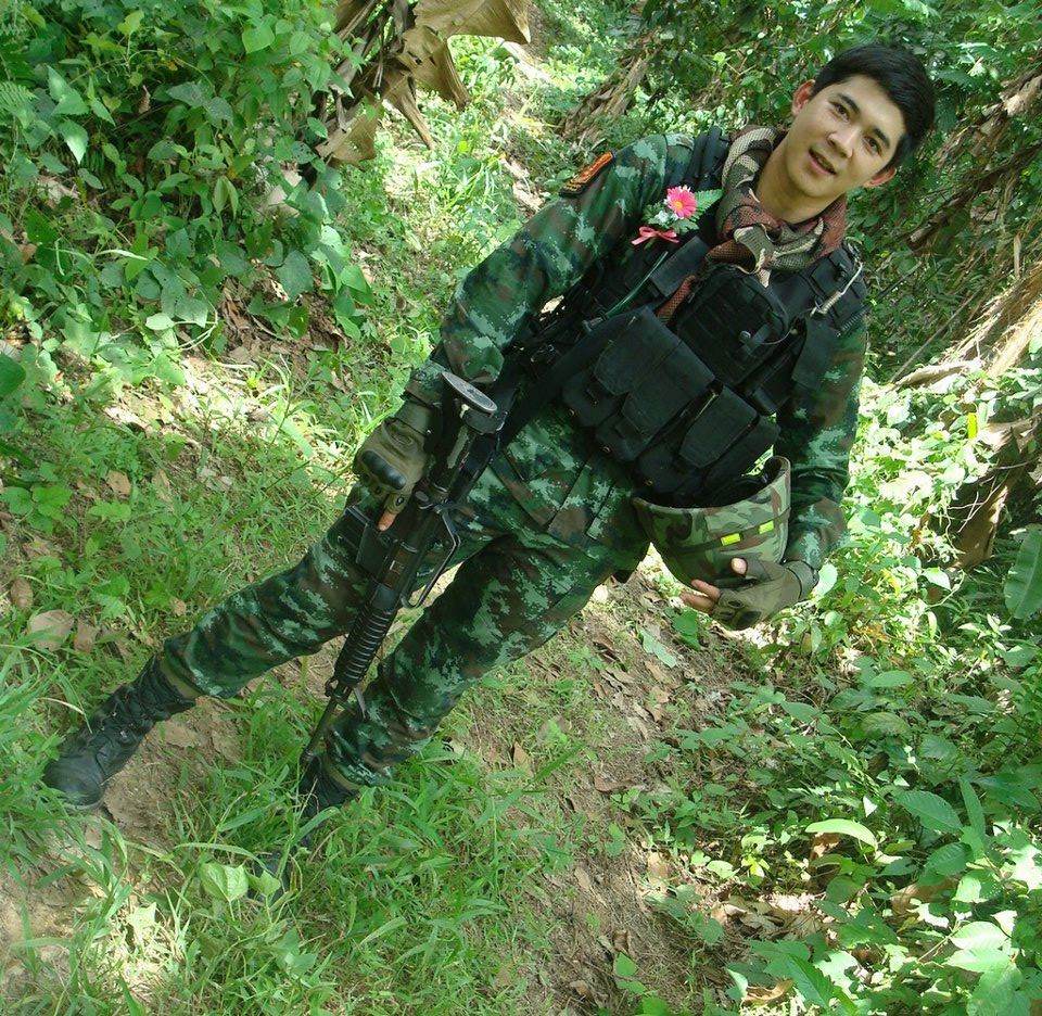 พี่หมวดเอฟ อภิสุนันท์ คำแฮ