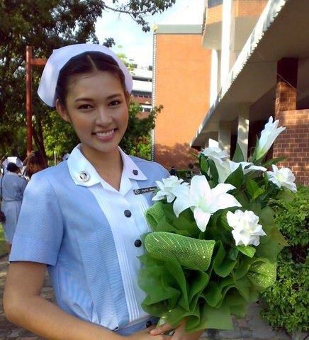 พี่เบส ดาวมหาลัย ปี 52