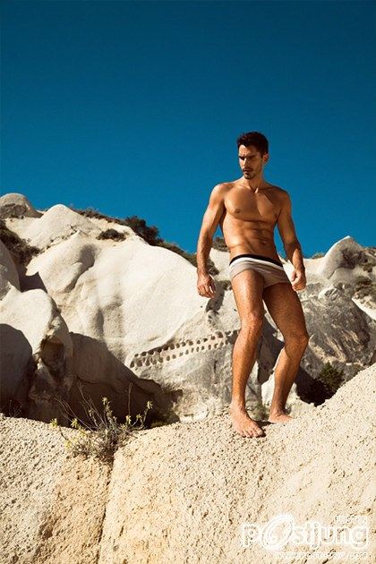 Leo Peixoto for &Aacute;gua de Coco