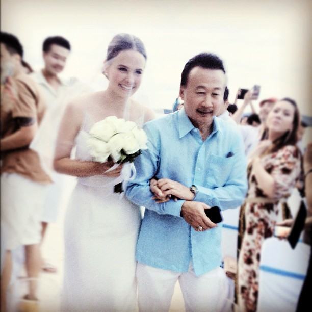 สุดชื่นมื่น! งานฉลองวิวาห์ ภูริ-แอน ที่เกาะนาคาน้อย เพื่อนพ้องคับคั่ง