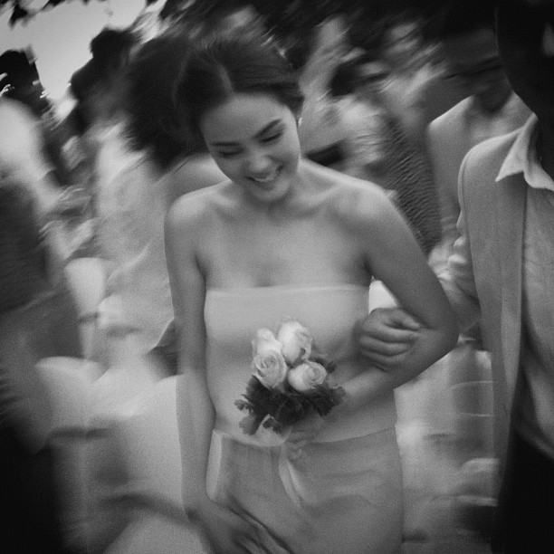 สุดชื่นมื่น! งานฉลองวิวาห์ ภูริ-แอน ที่เกาะนาคาน้อย เพื่อนพ้องคับคั่ง