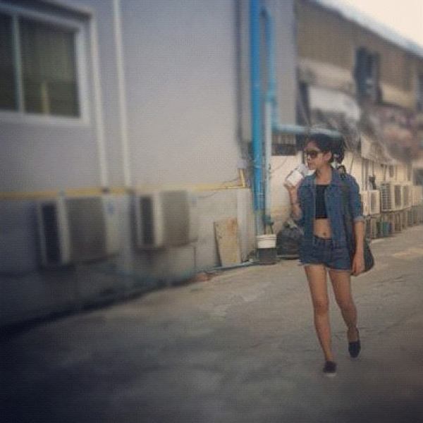 แฟชั่น แนว ๆ เก๋ ๆ ของเหล่าดาราสาวๆ