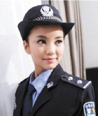 นางแบบจีน โดนสั่งขังคุก 9 เดือน หลังถ่ายแบบใส่ชุดตำรวจ