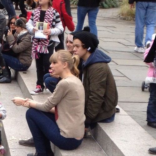 taylor swift กับแฟนหนุ่ม