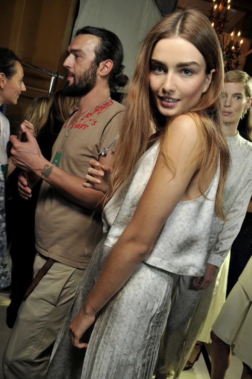 นางแบบนอก RunWay