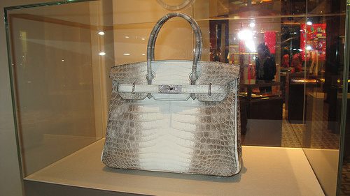 รุ่นพิเศษค่ะ ฟังเพชรแท้ตรง hardware