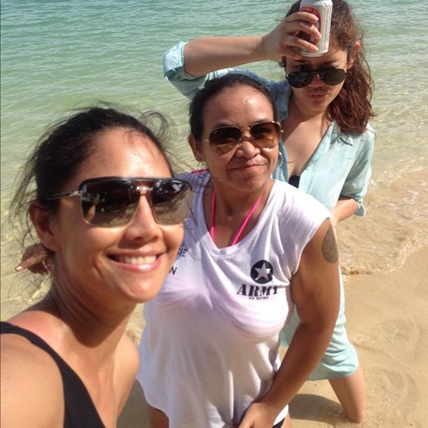 นก สินจัย ไว้ลายเซ็กซี่ อวดหุ่นเซี๊ยะ-ผิวแทน